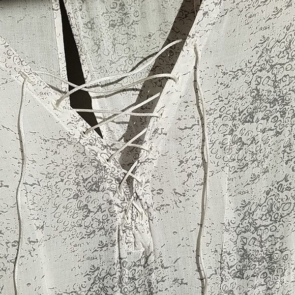 Nwot Stylestalker white dress open back cut outs - Picture 2 of 6